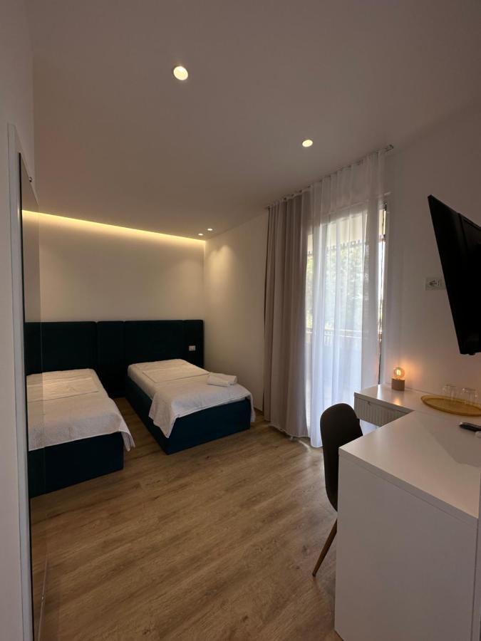 Hotel Restaurant Natyra E Qete Lezhë Exteriör bild
