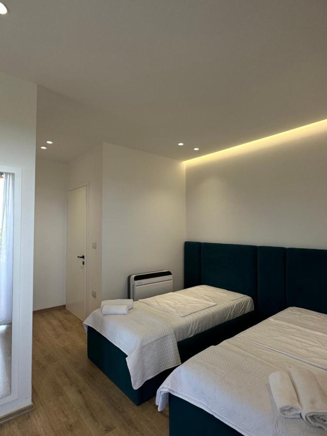 Hotel Restaurant Natyra E Qete Lezhë Exteriör bild