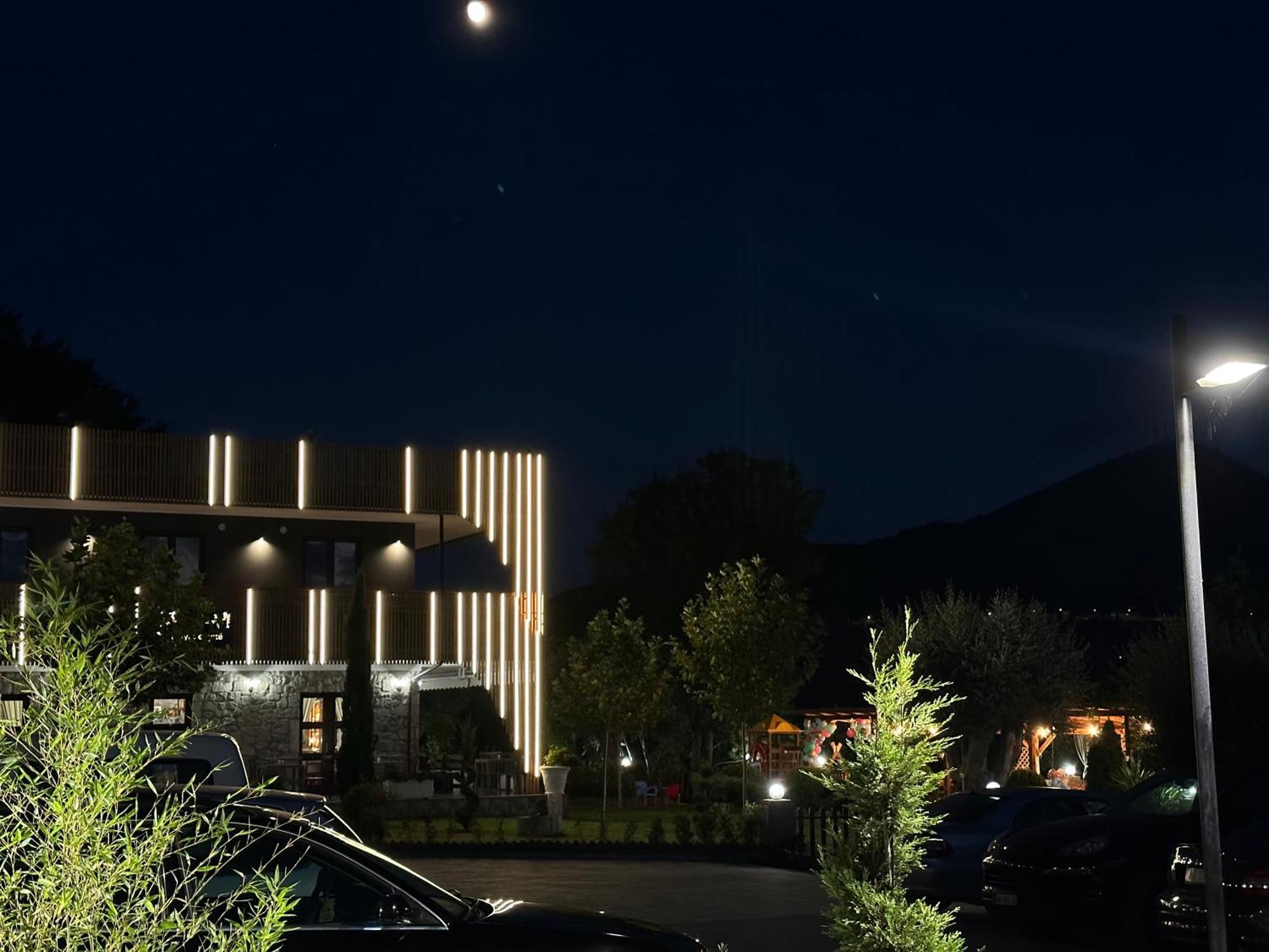 Hotel Restaurant Natyra E Qete Lezhë Exteriör bild